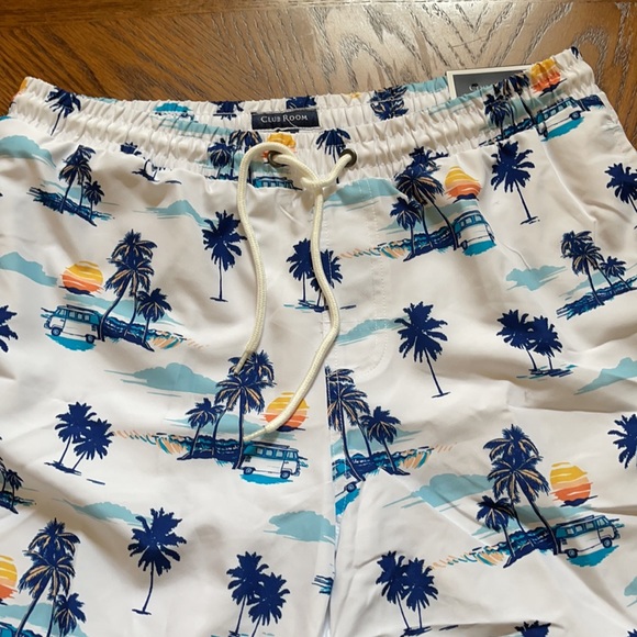 NWT❣️Club Room Men’s Swin Trunks - Picture 2 of 5